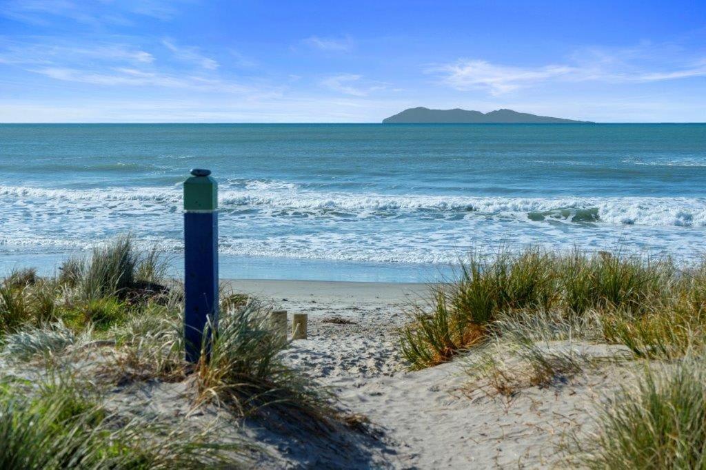 Recline On Leo Villa Waihi Buitenkant foto