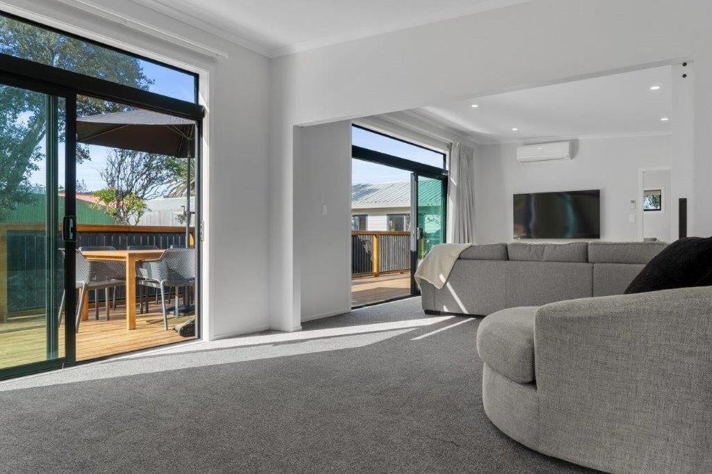 Recline On Leo Villa Waihi Buitenkant foto