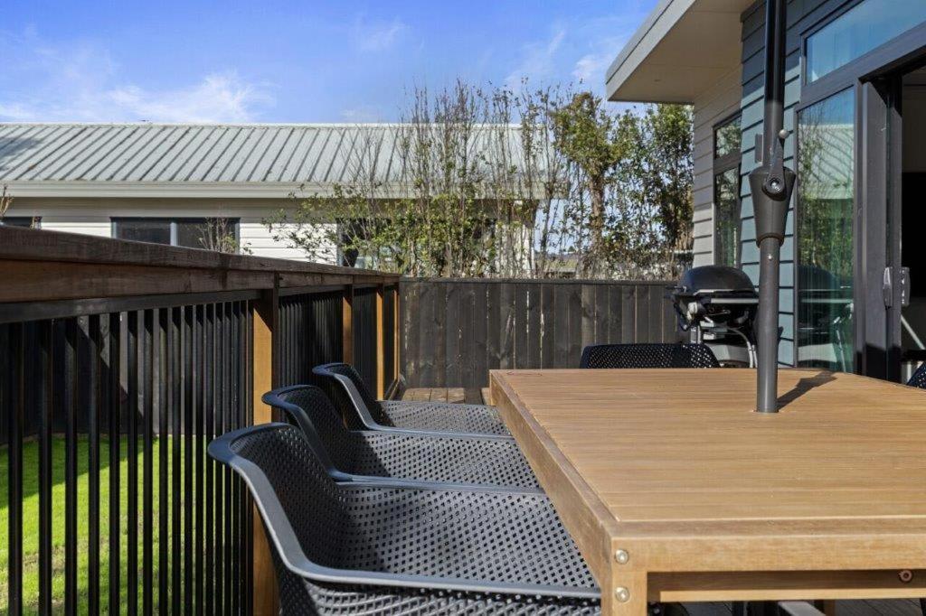 Recline On Leo Villa Waihi Buitenkant foto