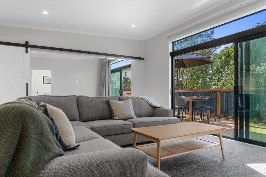 Recline On Leo Villa Waihi Buitenkant foto